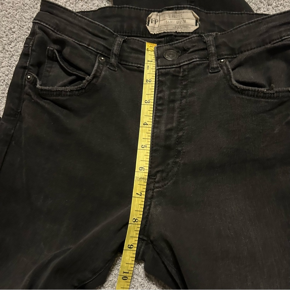 Free People Black Flare Mid Rise Jeans Slit Hem Bell Bottom Seamed Size 27 - Picture 5 of 7